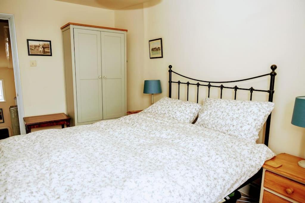Spacious Charming Cottage Near Lake And Sea Hornsea Εξωτερικό φωτογραφία